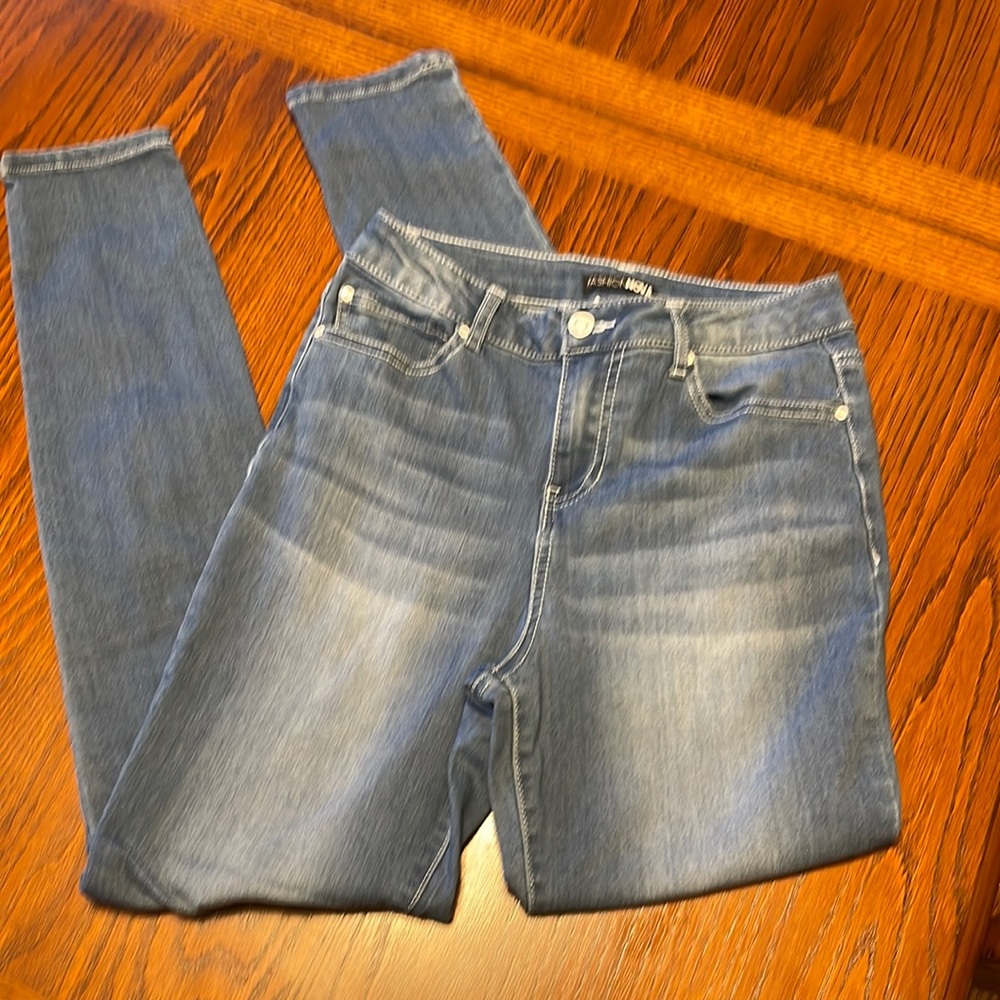 NWOT Fashion Nova Skinny Jeans